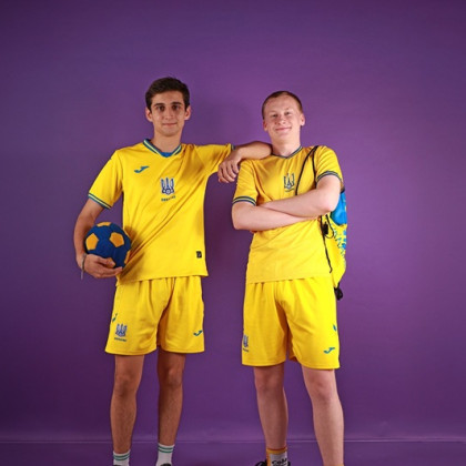 Футболісти